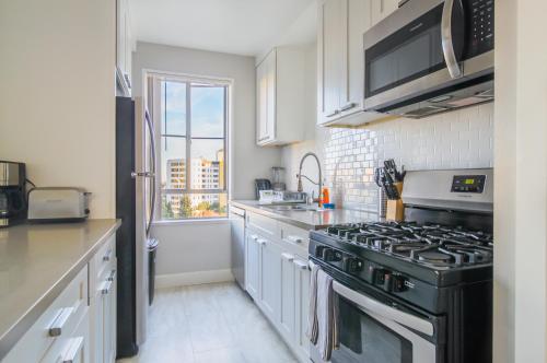 Luxury 2 Bedroom 2 Bathroom Residence Great View, Los Angeles (photo 5)