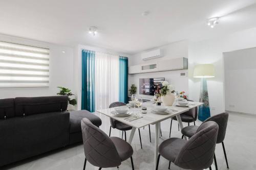 Ruby Residence fl8 by Homely Malta! 2