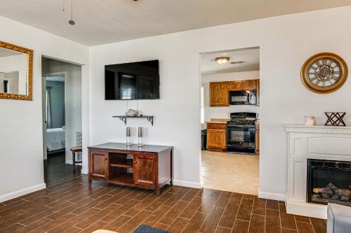 Walk to Town Home with Yard in Brenham! Walk to Town Home with Yard in Brenham!