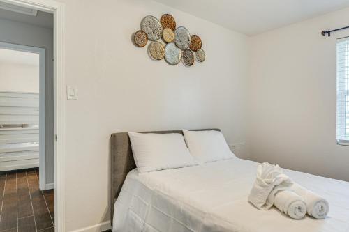 Walk to Town Home with Yard in Brenham! Walk to Town Home with Yard in Brenham!