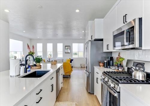 Konyha, Lemon Breeze in American Fork