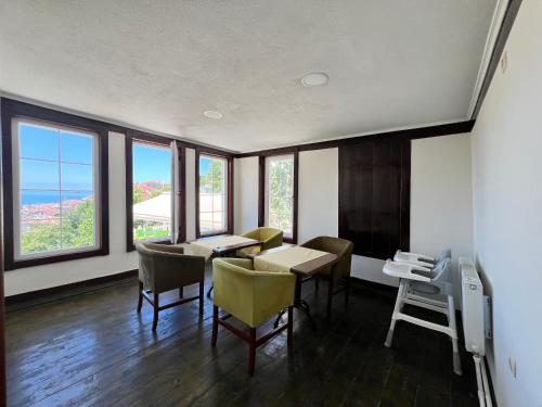 Restorāns, Demiröz Konak Otel (Demiroz Konak Otel) in Inebolu