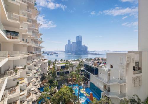 Daniels Sea View 2BR at Five Palm Jumeirah, Dubai (photo 8)
