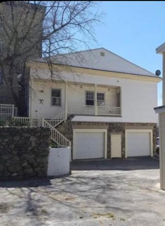 ทัศนียภาพภายนอกโรงแรม, Dream Inn LLC guest house in ฟิชท์เบริก (MA)