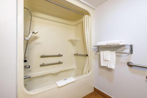 Motel 6-Auburn CA - image 14