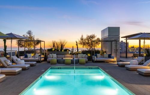 Luxurious 2-Bedroom Retreat in Santa Monica, Los Angeles (photo 3)