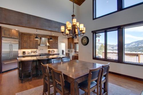 Spacious Big Sky Home with Hot Tub and Grill! in Big Sky, USA