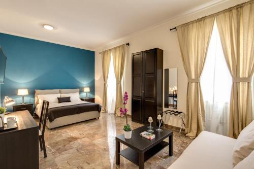 YH SUITE 131, Rome