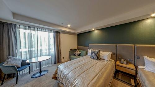 room detail thumbnail 0