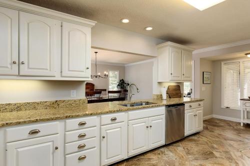 Turn the Page - Village of Pinehurst 3BR Getaway in Pinehurst (NC)