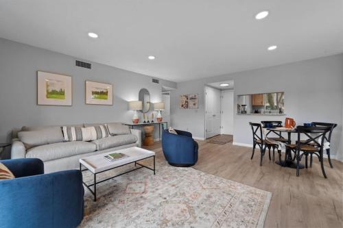 Pinehurst Lakeview 2BR with pool in 派恩赫斯特