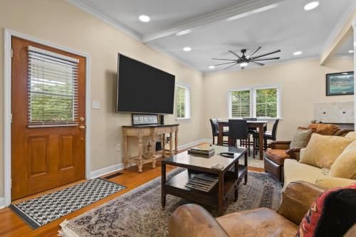 Downtown Village of Pinehurst 2BR 2BA in 松林市