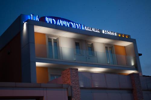 Hotel Testani Frosinone - image 13