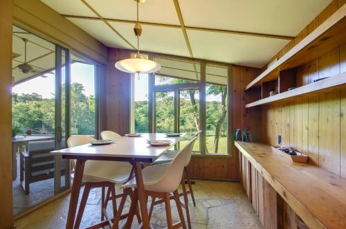 Tranquil Mid-Century Modern Cottage with Forest View - image 9