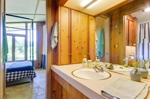 Tranquil Mid-Century Modern Cottage with Forest View - image 12