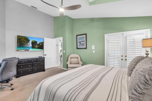 Charming Home With Large Lanai in Lakeside of Naples