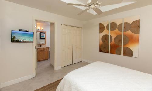 Beachfront 2Br Walk-Out King Pool Ocean View - image 2