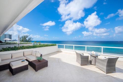 . South Bay Beach Club #30 - 3 Bedroom 2 Bathroom Unit