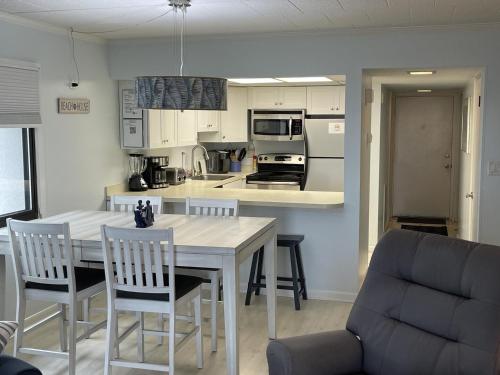 Two-Bedroom Apartment image 8