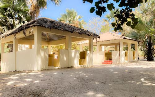 Kuba Lodge in Gunjur