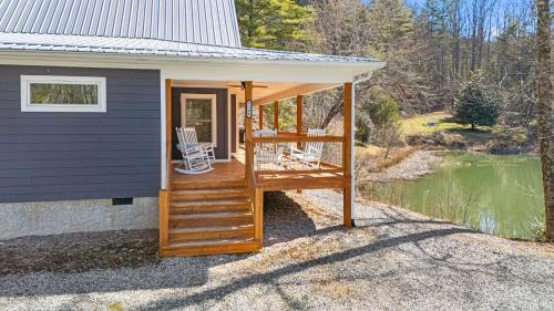 Serenade Collection by Carolina Mornings in Etowah (NC)