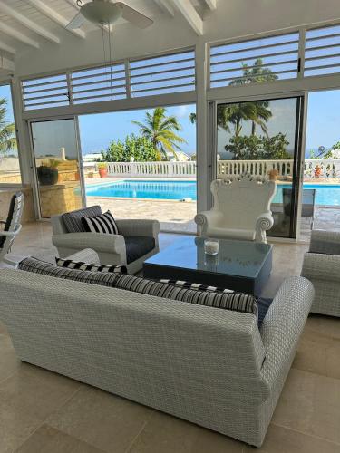 Villa Beverly luxe 5 beaches 10 mns from home in มาเร่ เกลลาร์ด
