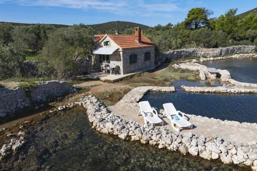 Viesnīcas āriene, Secluded fisherman's cottage Cove Ladjin - Landjin, Pasman - 24044 in Zaglav