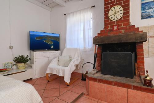 Secluded fisherman's cottage Cove Ladjin - Landjin, Pasman - 24044 in Zaglav