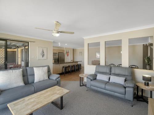 Our Haven 4-Bed Escape Near Beach  Mogo Trails in Batemans Bay