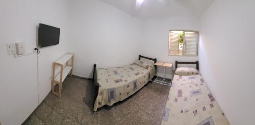 1 twin bed