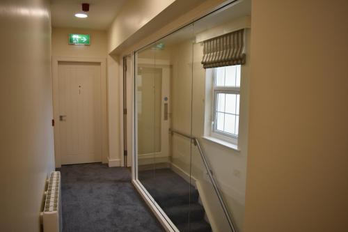 Round Tower Hotel in Ardmore