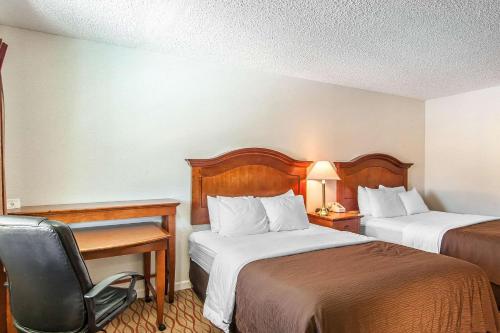 Quality Inn Grants Pass - image 8