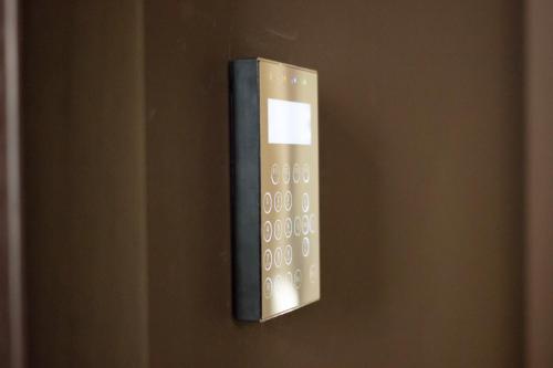 Arena Luxury Rooms - image 8