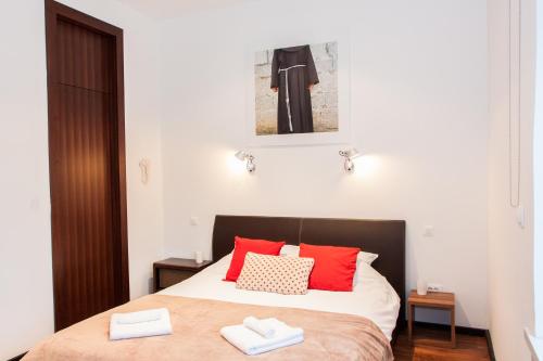 Centroom Apartments Zagreb - Tap to explore photos