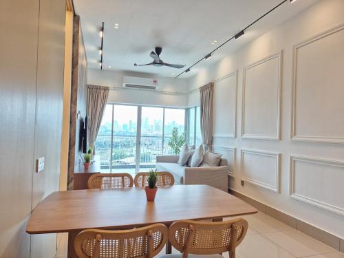 D3911 Klcc View Private Roof Terrace l 8Pax, Kuala Lumpur
