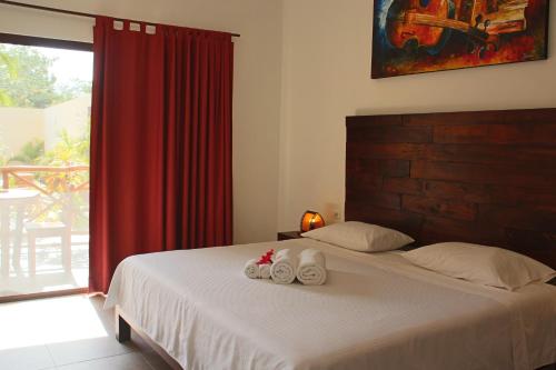 Hotel Casa Santiago Tulum Hotel Casa Santiago is a popular choice amongst travelers in Tulum, whether exploring or just passing through. Offering a variety of facilities and services, the property provides all you need for a g