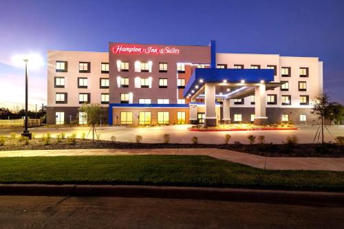 . Hampton Inn & Suites Sherman