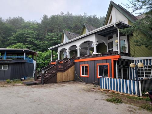 평창 펜션 도로시