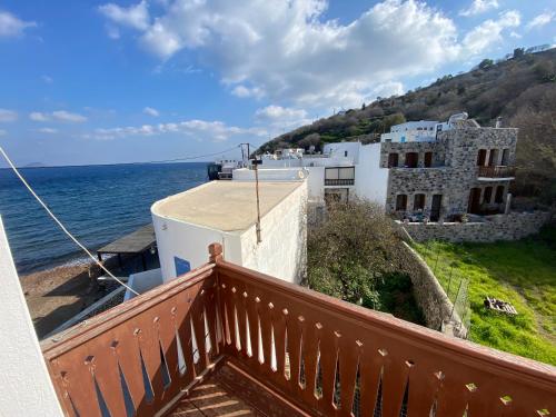 Home on the beach Vastadi in Mandraki (Nisiros)