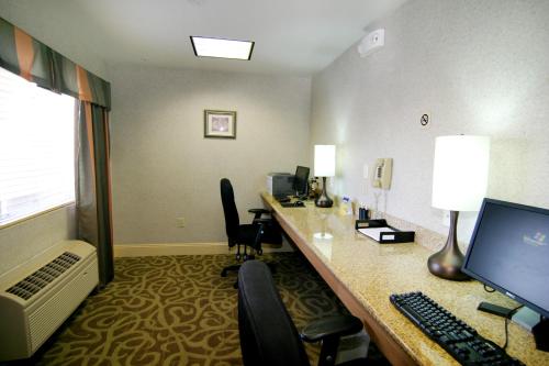 Best Western Plus North Las Vegas Inn & Suites, Las Vegas (photo 9)