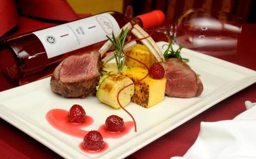 Benczur Hotel - image 4