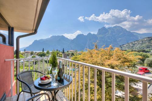 Triple Room with Lake View 2