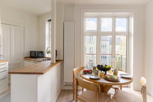 Cozy & Bright Apartment in Peaceful Area, Kopenhaga (zdjęcie 9)