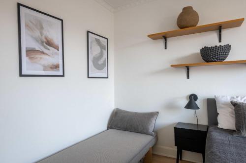 Cozy & Bright Flat in Peaceful Area Cozy & Bright Flat in Peaceful Area