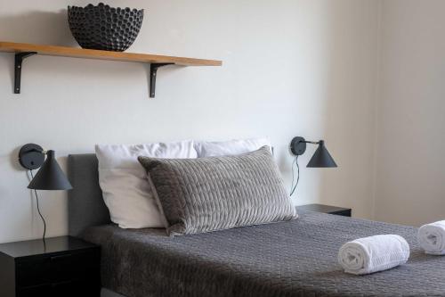 Cozy & Bright Flat in Peaceful Area Cozy & Bright Flat in Peaceful Area