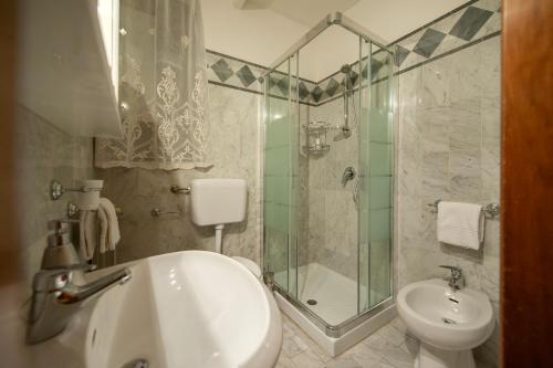 Two-Bedroom Apartment image 7