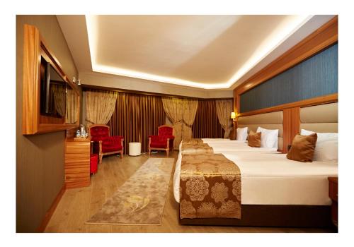 Ilkbal Deluxe Hotel & Spa Room Type - Family Room with Shared Bathroom
