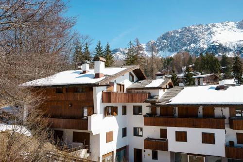 . Villa Franchetti - Stayincortina