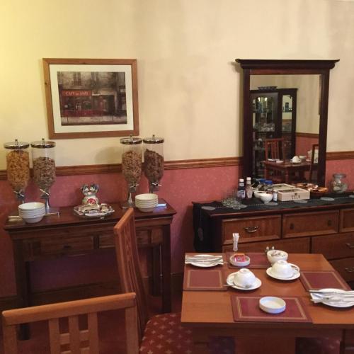 Dionard Guest House - image 4