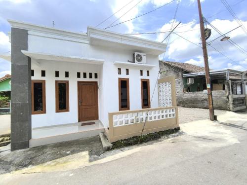 Shera Homestay Jogja - image 5